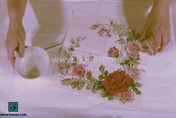 آموزش دکوپاژ روی سینی چوبی