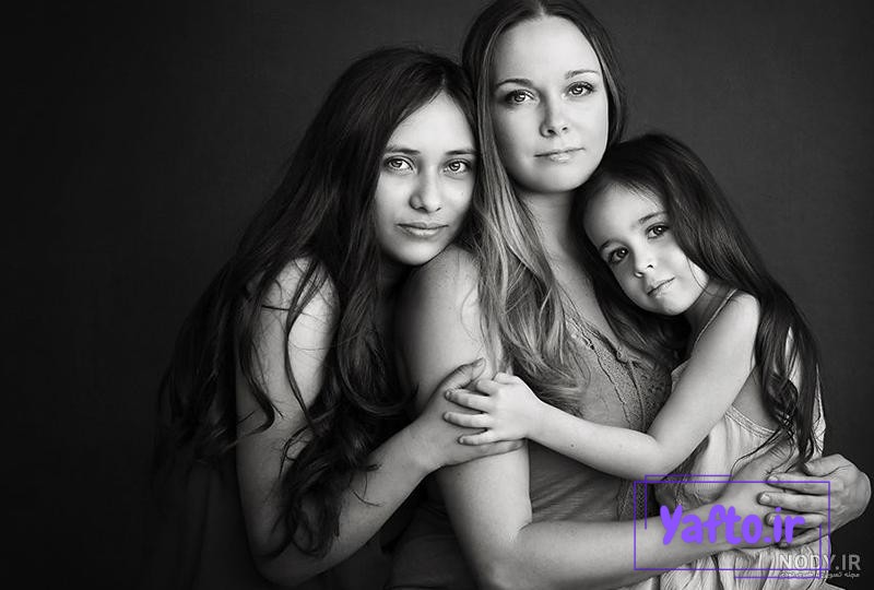 بیش از ۵۰ ژست عکس خانوادگی در فضای باز، خانه و آتلیه | کادرو بیش از ۵۰ ژست عکس خانوادگی در فضای باز، خانه و آتلیه | کادرو