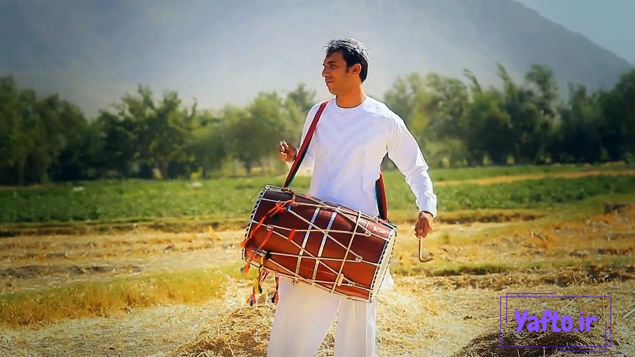 آیا ساز دهل فقط از دور خوش است؟