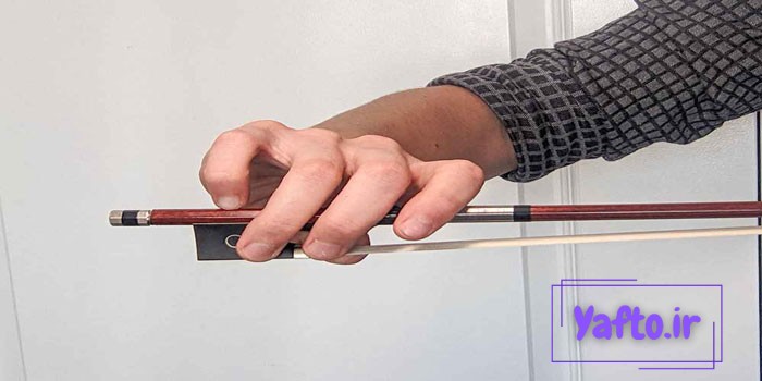 نحوه دست گرفتن آرشه ویولن