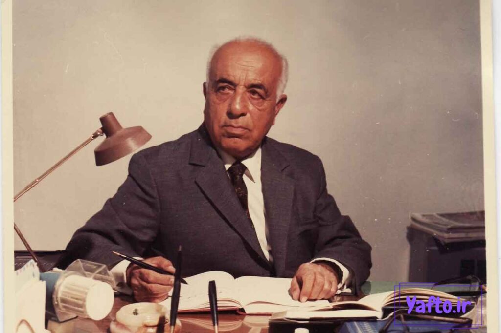 دکتر حسین گلگلاب سراینده سرود «ای ایران» است.